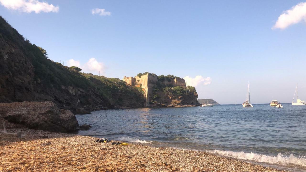 Case Dei Limoni Sul Mare Каполивери Екстериор снимка